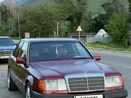 Mercedes-Benz E 280 1992 года за 2 990 000 тг. в Алматы – фото 8