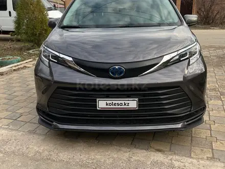 Toyota Sienna 2022 года за 20 000 000 тг. в Уральск