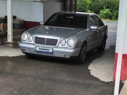 Mercedes-Benz E 320 1998 года за 4 500 000 тг. в Шымкент – фото 12
