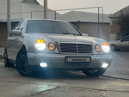 Mercedes-Benz E 320 1998 года за 4 500 000 тг. в Шымкент – фото 20