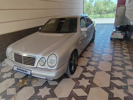 Mercedes-Benz E 320 1998 года за 4 500 000 тг. в Шымкент – фото 23