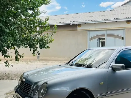 Mercedes-Benz E 320 1998 года за 4 500 000 тг. в Шымкент – фото 26