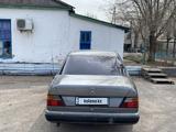 Mercedes-Benz E 220 1993 года за 1 550 000 тг. в Балхаш – фото 4