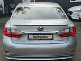 Lexus ES 300h 2016 года за 12 800 000 тг. в Алматы – фото 3