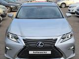 Lexus ES 300h 2016 года за 12 800 000 тг. в Алматы – фото 2