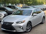 Lexus ES 300h 2016 года за 12 800 000 тг. в Алматы