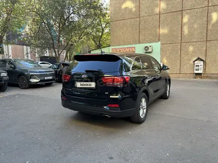 Kia Sorento 2018 года за 11 500 000 тг. в Алматы – фото 4