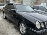 Mercedes-Benz E 200 1999 года за 2 500 000 тг. в Актобе – фото 4