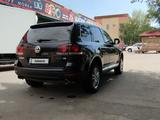 Volkswagen Touareg 2008 года за 9 000 000 тг. в Усть-Каменогорск – фото 5