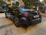 BMW 530 XDrive 2025 года за 35 000 000 тг. в Алматы – фото 4