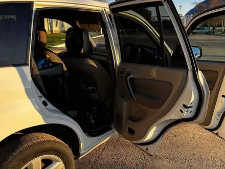 Toyota RAV4 2001 года за 3 200 000 тг. в Астана – фото 13