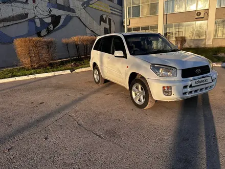 Toyota RAV4 2001 года за 3 200 000 тг. в Астана – фото 2