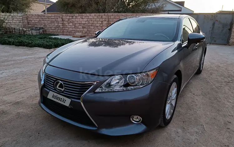 Lexus ES 300h 2015 года за 8 000 000 тг. в Актау