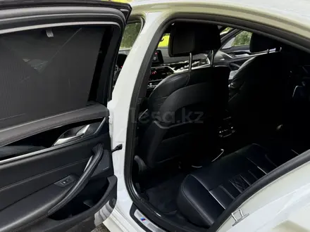 BMW 540 2018 года за 23 500 000 тг. в Алматы – фото 9