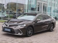 Toyota Camry 2022 года за 13 790 000 тг. в Шымкент