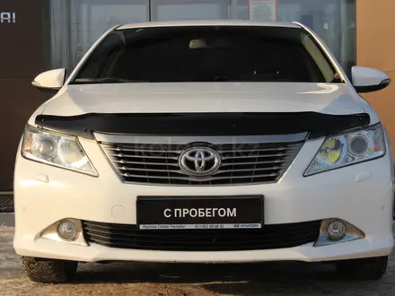 Toyota Camry 2014 года за 11 190 000 тг. в Павлодар – фото 2