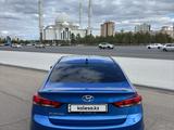Hyundai Elantra 2018 годаүшін6 800 000 тг. в Астана – фото 2