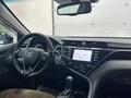 Toyota Camry 2020 годаүшін11 290 000 тг. в Атырау – фото 11
