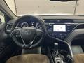 Toyota Camry 2020 годаүшін11 290 000 тг. в Атырау – фото 10
