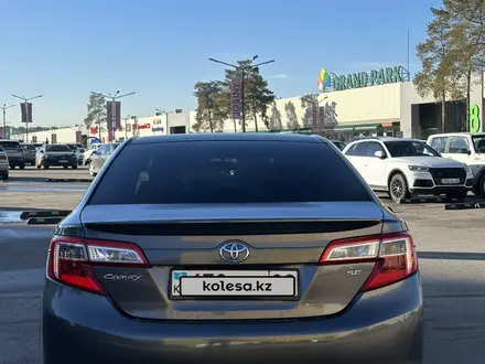 Toyota Camry 2014 года за 9 000 000 тг. в Алматы – фото 19