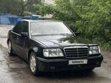 Mercedes-Benz E 220 1993 годаүшін2 000 000 тг. в Актобе