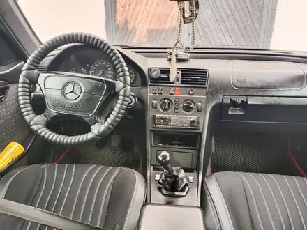 Mercedes-Benz C 180 1995 года за 1 450 000 тг. в Кокшетау