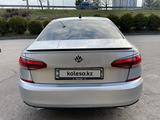 Volkswagen Passat 2020 года за 11 700 000 тг. в Алматы – фото 4