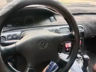 Mazda Cronos