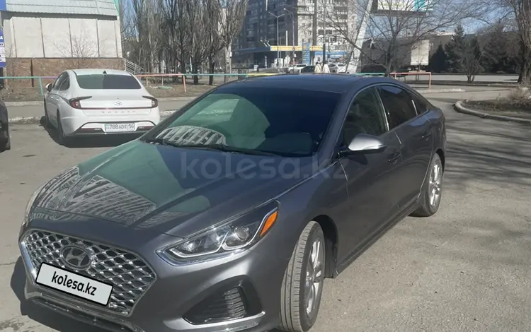 Hyundai Sonata 2018 года за 10 000 000 тг. в Семей