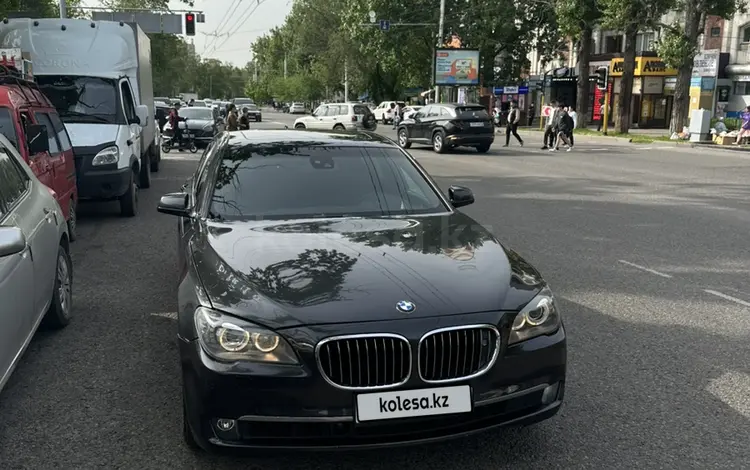 BMW 750 2010 года за 15 000 000 тг. в Алматы