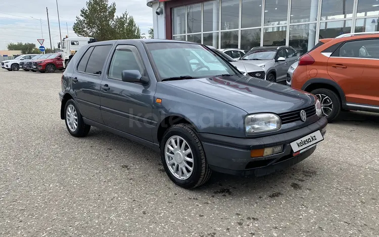 Volkswagen Golf 1995 года за 1 790 000 тг. в Актобе