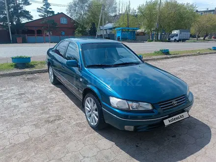 Toyota Camry 1998 года за 3 500 000 тг. в Караганда – фото 3