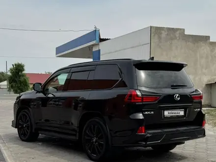 Lexus LX 570 2016 года за 38 500 000 тг. в Алматы – фото 3