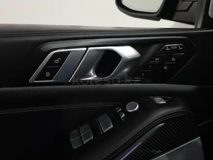 BMW X7 M60i 2023 года за 55 000 000 тг. в Алматы – фото 20