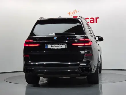 BMW X7 M60i 2023 года за 55 000 000 тг. в Алматы – фото 4