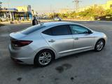 Hyundai Elantra 2018 года за 4 900 000 тг. в Актау – фото 4
