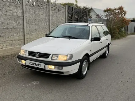 Volkswagen Passat 1995 года за 3 200 000 тг. в Алматы – фото 11