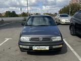 Volkswagen Vento 1993 года за 1 200 000 тг. в Караганда – фото 2