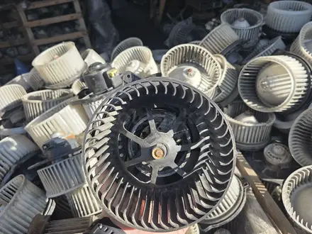 Моторчик печки reasta от печки Ford разных моделей за 20 000 тг. в Алматы – фото 3