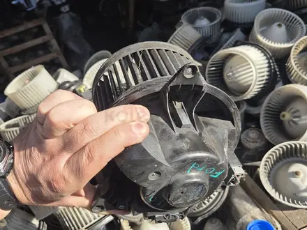 Моторчик печки reasta от печки Ford разных моделей за 20 000 тг. в Алматы – фото 5