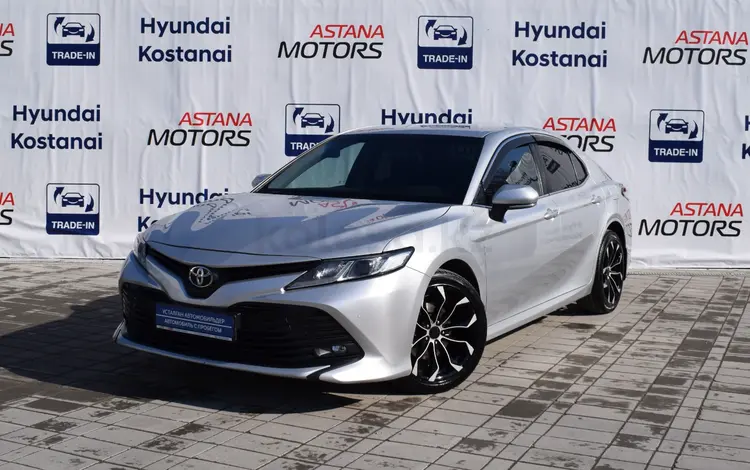 Toyota Camry 2019 года за 10 690 000 тг. в Костанай