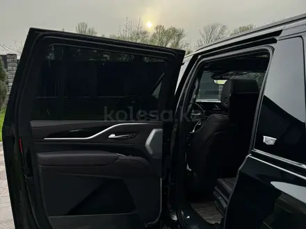 Cadillac Escalade 2022 года за 75 000 000 тг. в Алматы – фото 16