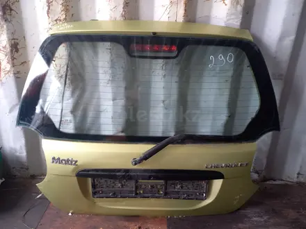 Крышка багажника Шевроле Матиз за 50 000 тг. в Караганда