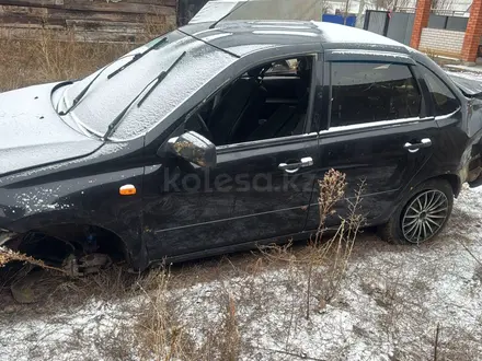 ВАЗ (Lada) Granta 2190 2014 года за 10 000 тг. в Актобе