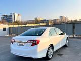 Toyota Camry 2014 года за 6 300 000 тг. в Шымкент – фото 5