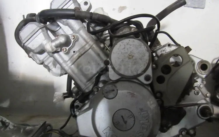 Двигатель KLX 250 за 350 000 тг. в Усть-Каменогорск