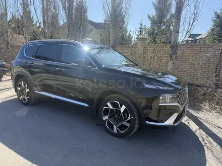 Hyundai Santa Fe 2023 года за 17 700 000 тг. в Караганда – фото 4