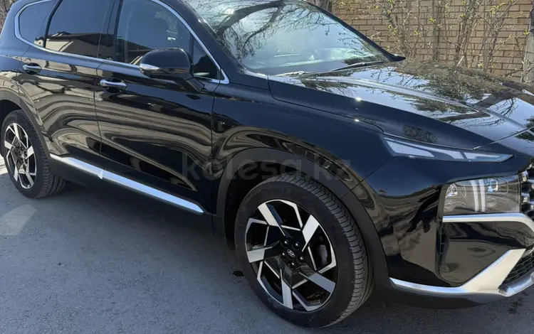 Hyundai Santa Fe 2023 года за 17 700 000 тг. в Караганда