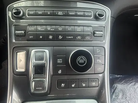 Hyundai Santa Fe 2023 года за 17 700 000 тг. в Караганда – фото 31