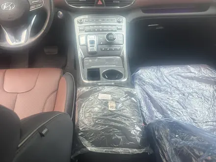 Hyundai Santa Fe 2023 года за 17 700 000 тг. в Караганда – фото 37